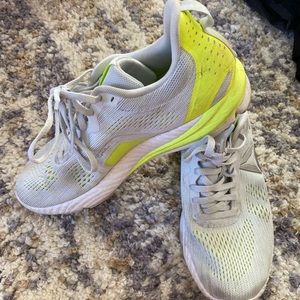 Reebok Sweet Rd 2 running shoes